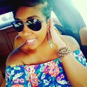 Meet your Posher, Naima